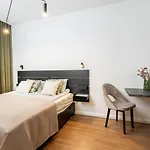 아파트 Earthy Elegance Mokotow *